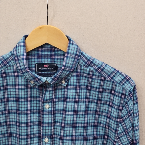 Vineyard Vines Other - Vineyard Vines Performance Classic Fit Shirt M